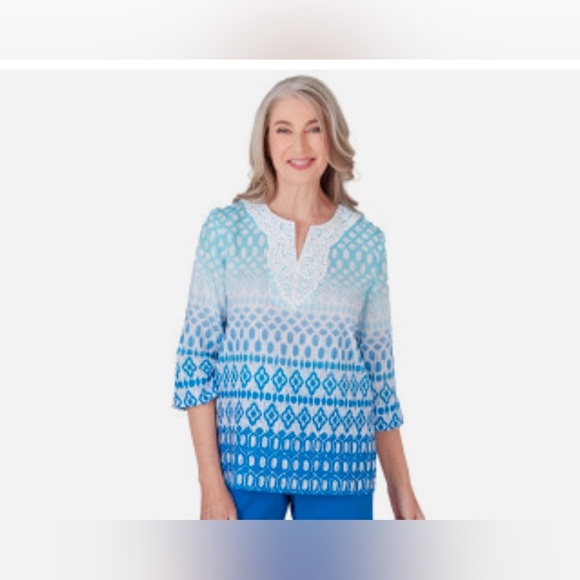 Alfred Dunner Blue and White Women's Blouse 💎 - Picture 9 of 11